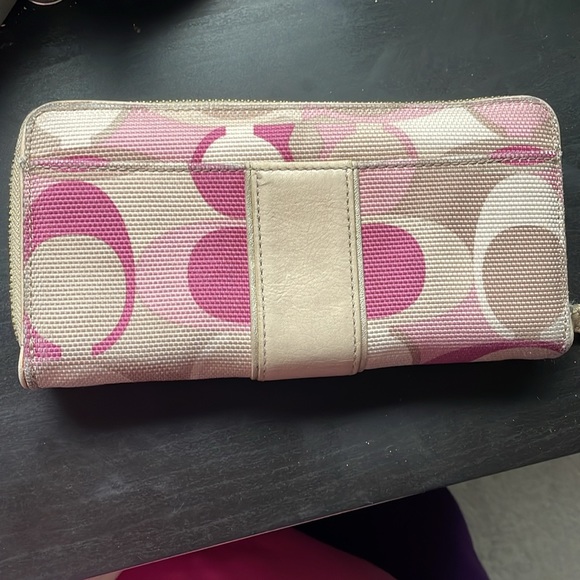 Coach Wallet - Picture 2 of 6